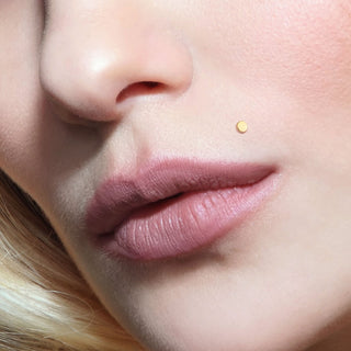Oro 14kt Circulo plano Labret