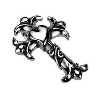 Cruz de plata con corazón