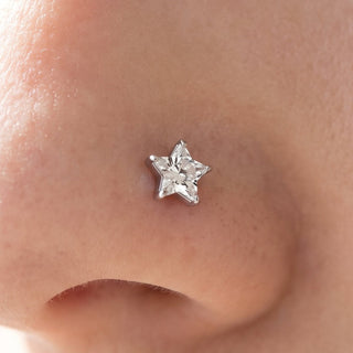 Nose Piercing Set – selection on linen