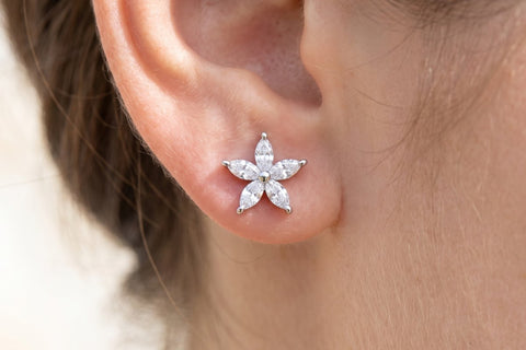 Piercing Oreja Flor