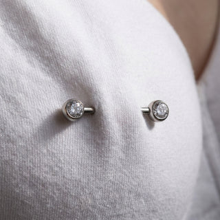 Nipple Piercing Ball Zirconia – getragen