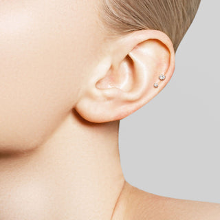 Labret Zirconia prong setting Push-In