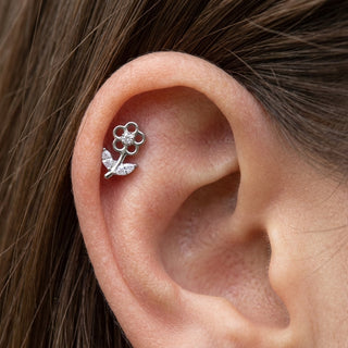 Titanium Top Cutout Flower With Leaves Internally Threaded – getragen