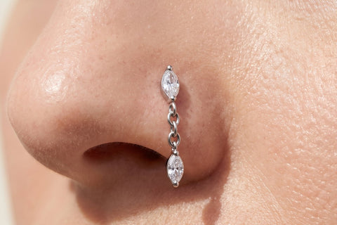 Piercing Nariz con Cadena